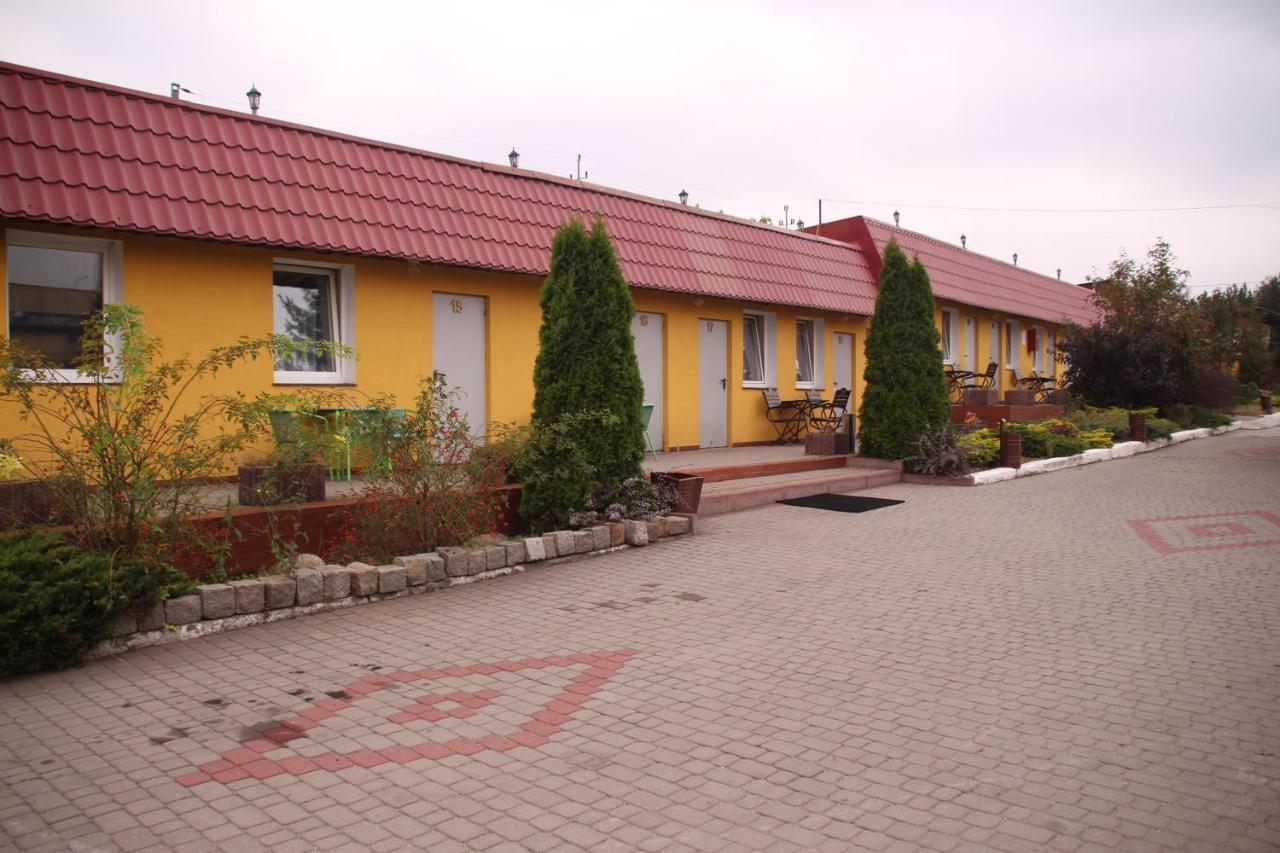 Zajazd Pod Kominkiem - Brzoza Kolo Torunia Exteriér fotografie